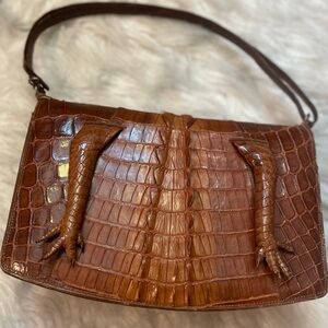 🐊 Vintage crocodile purse! 🐊